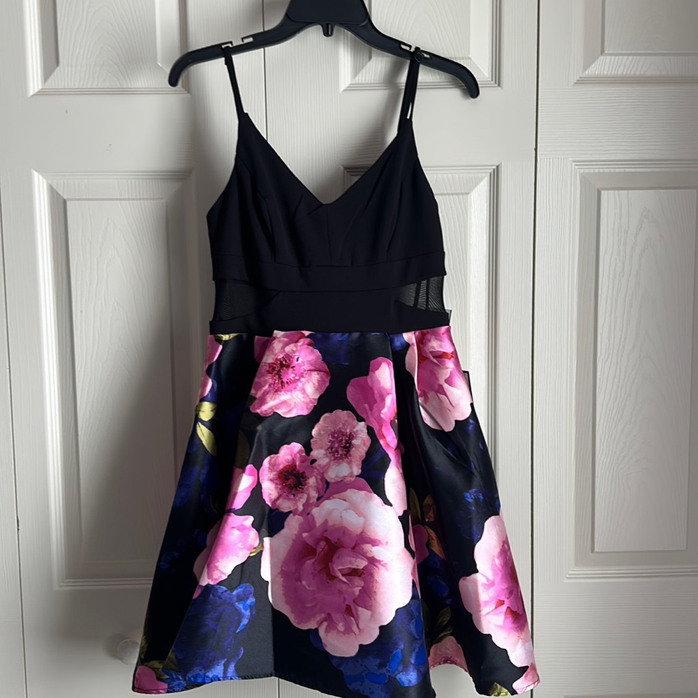 B Darlin dress size 9/10 NWT.
